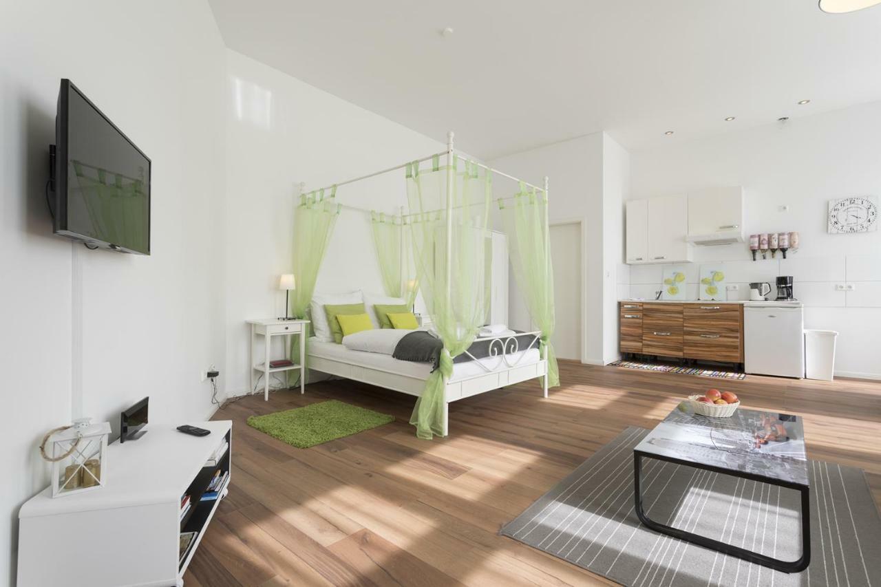 Studio Apartment Niemetzstr 51 Berlin Extérieur photo